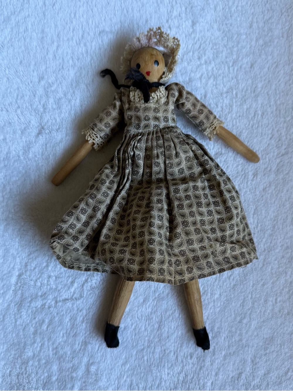 Vintage Shackman Wooden Peg Doll Made In Germany 7.5” Folk Art Clothespin Doll